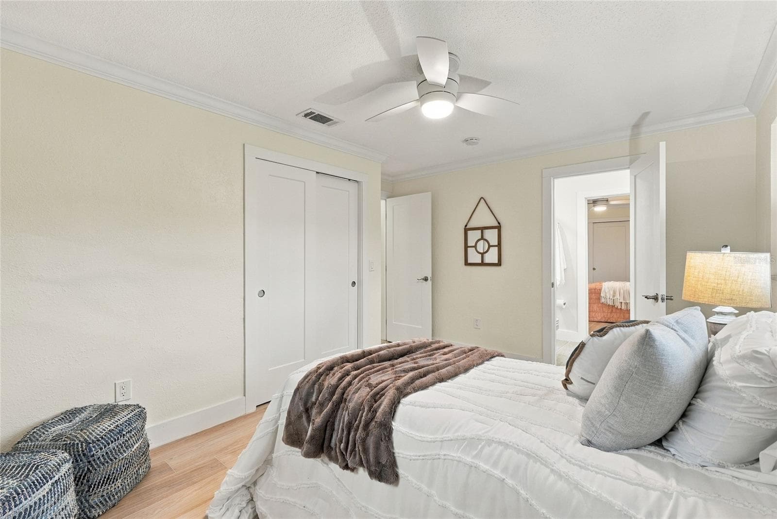 Single Family Residence at 7220 SUNSHINE DR S, ST PETERSBURG, photo 33 of 58