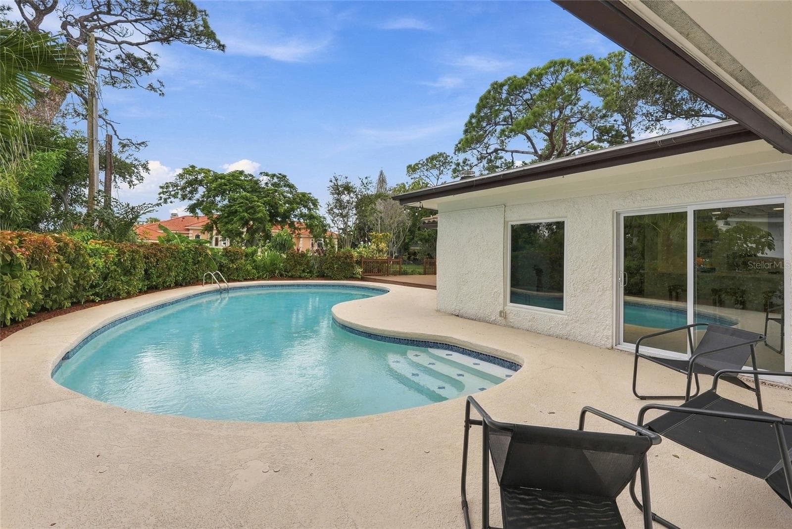 Single Family Residence at 7220 SUNSHINE DR S, ST PETERSBURG, photo 38 of 58