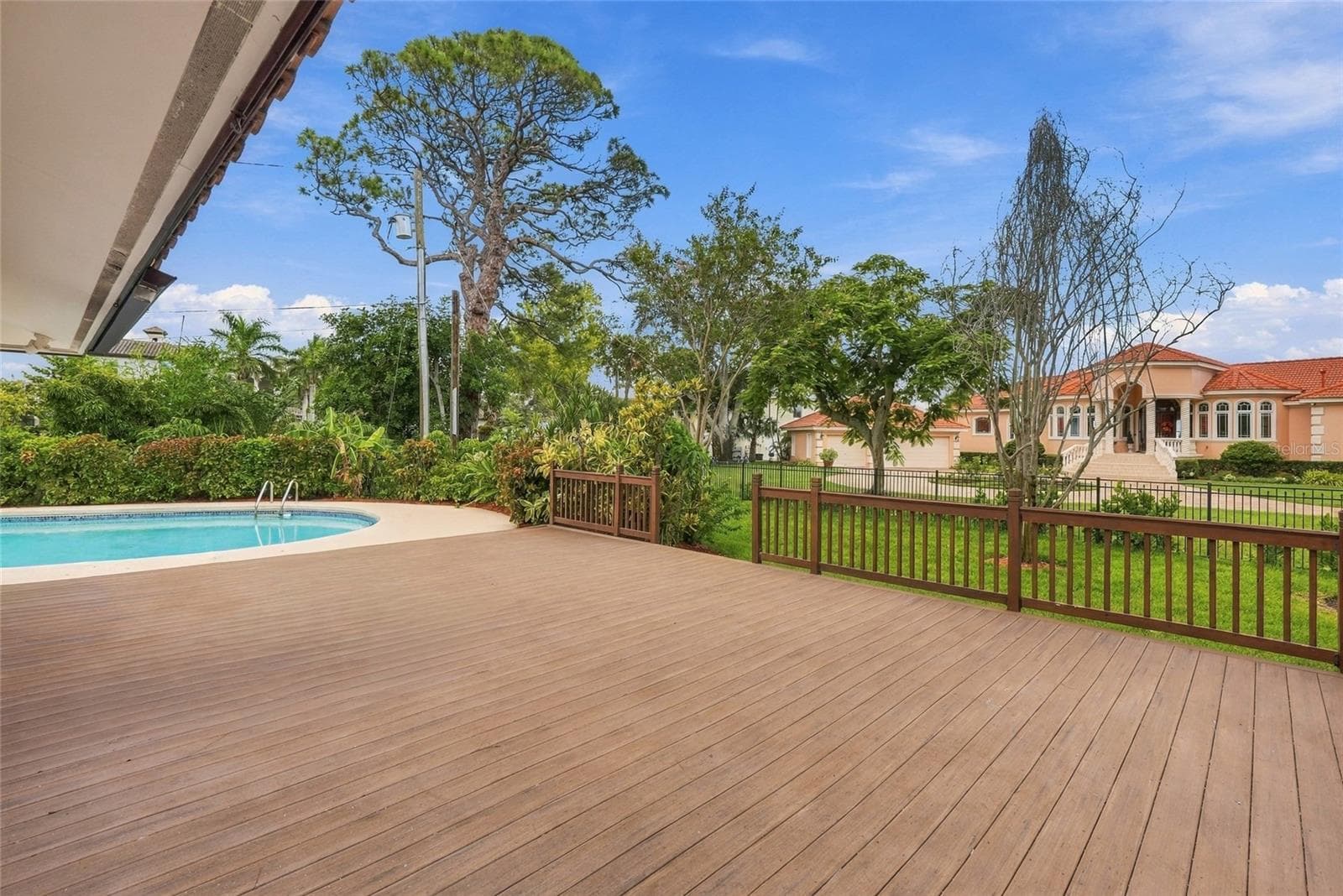 Single Family Residence at 7220 SUNSHINE DR S, ST PETERSBURG, photo 44 of 58