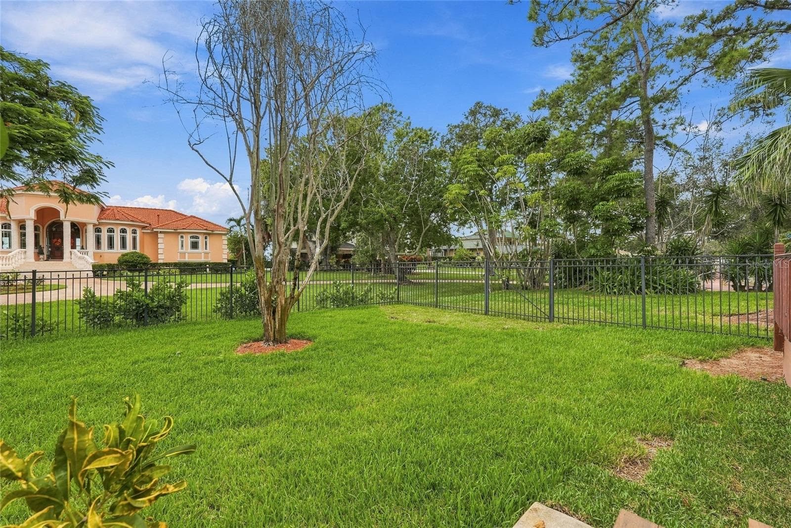 Single Family Residence at 7220 SUNSHINE DR S, ST PETERSBURG, photo 45 of 58