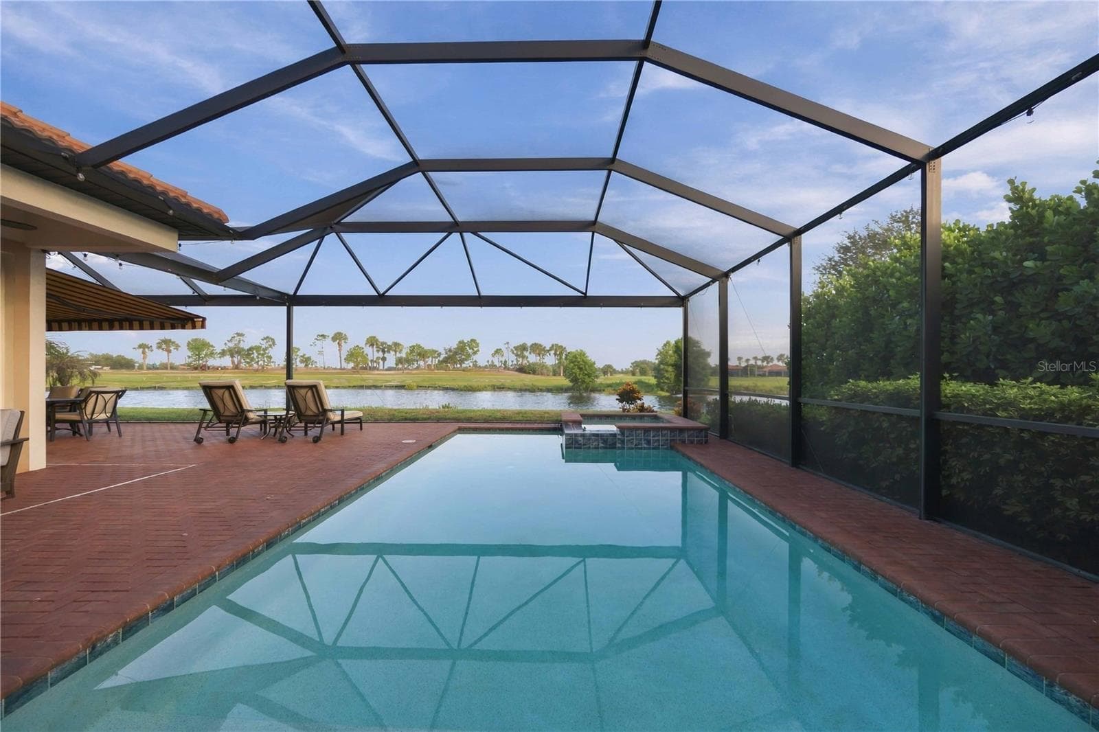 Pool and Spa - 10720 TARFLOWER DR, VENICE