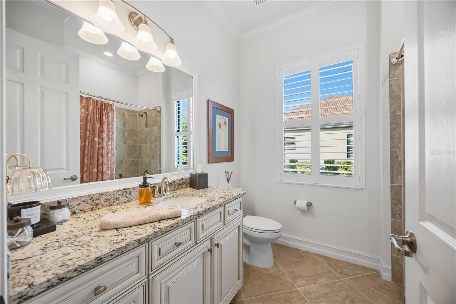 Guest Bath #2 - 10720 TARFLOWER DR, VENICE