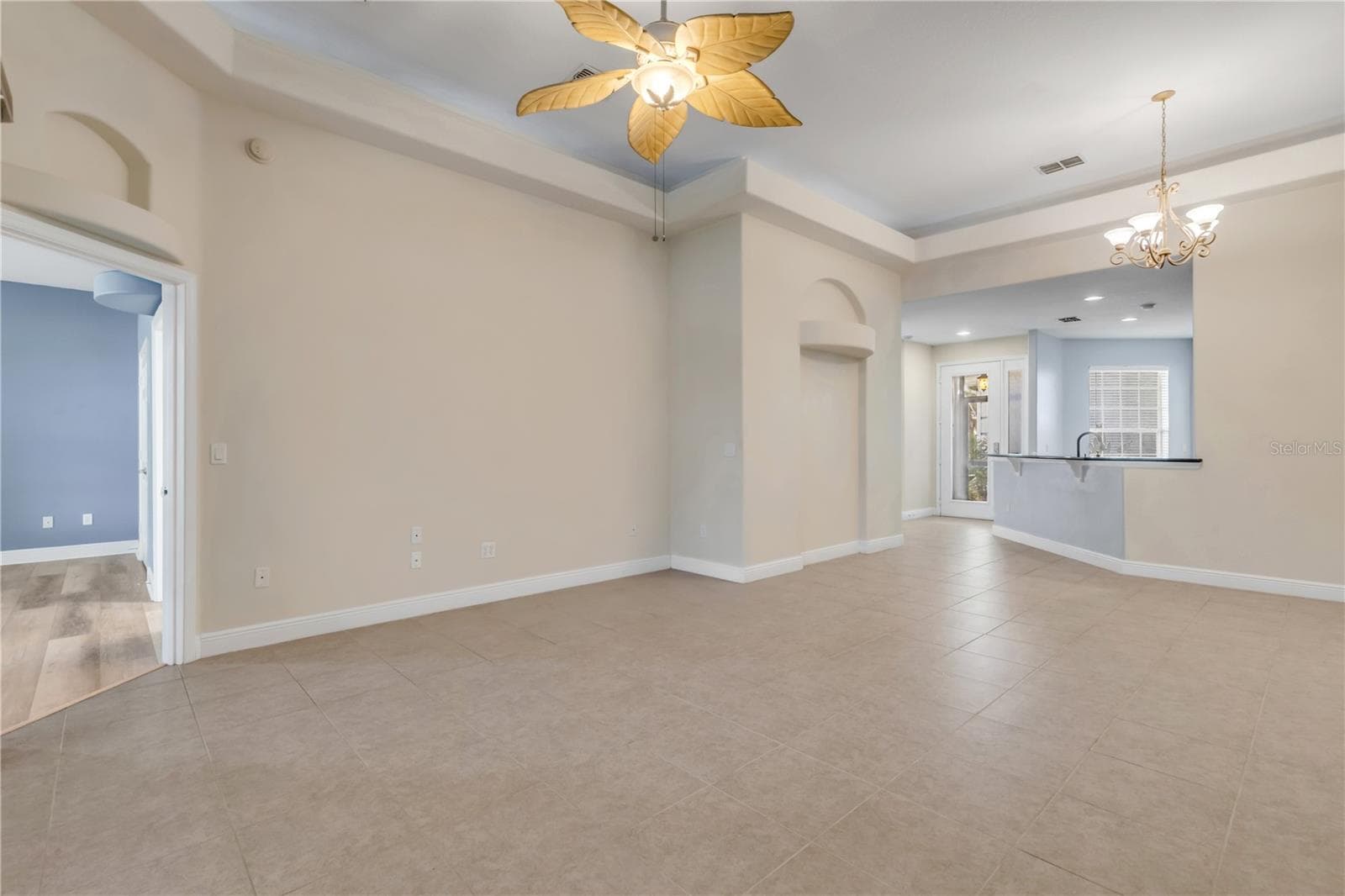 Single Family Residence at 128 BAUER CIR, DAYTONA BEACH, photo 20 of 53