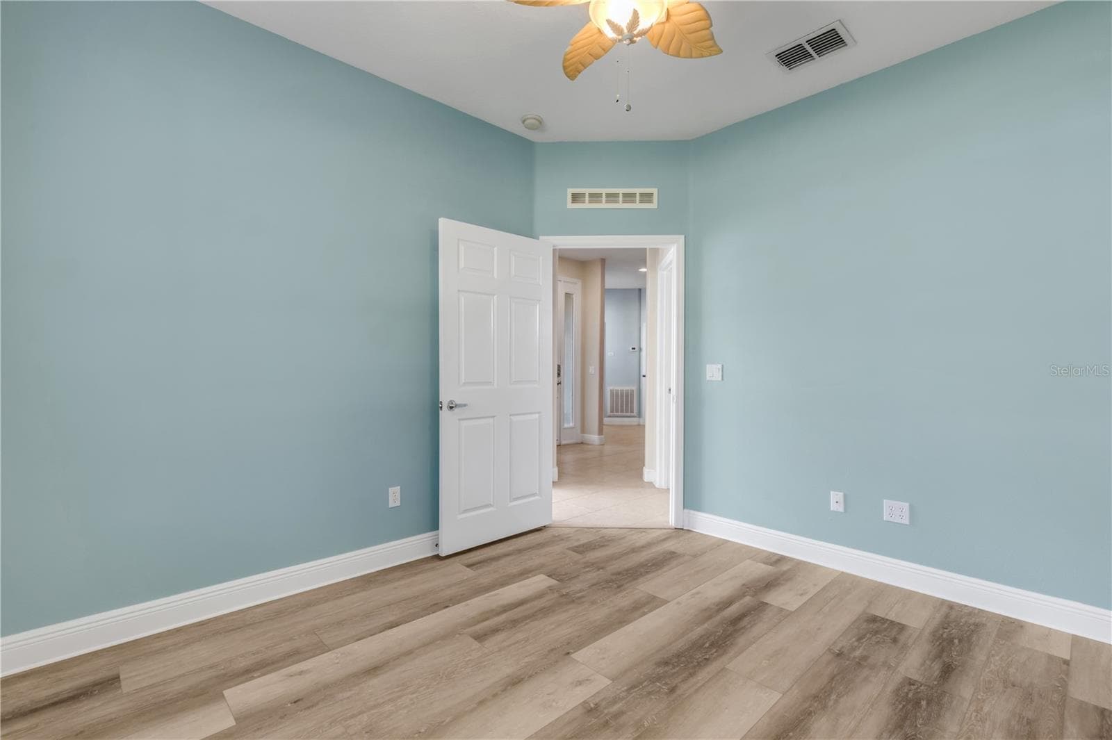 Single Family Residence at 128 BAUER CIR, DAYTONA BEACH, photo 43 of 53