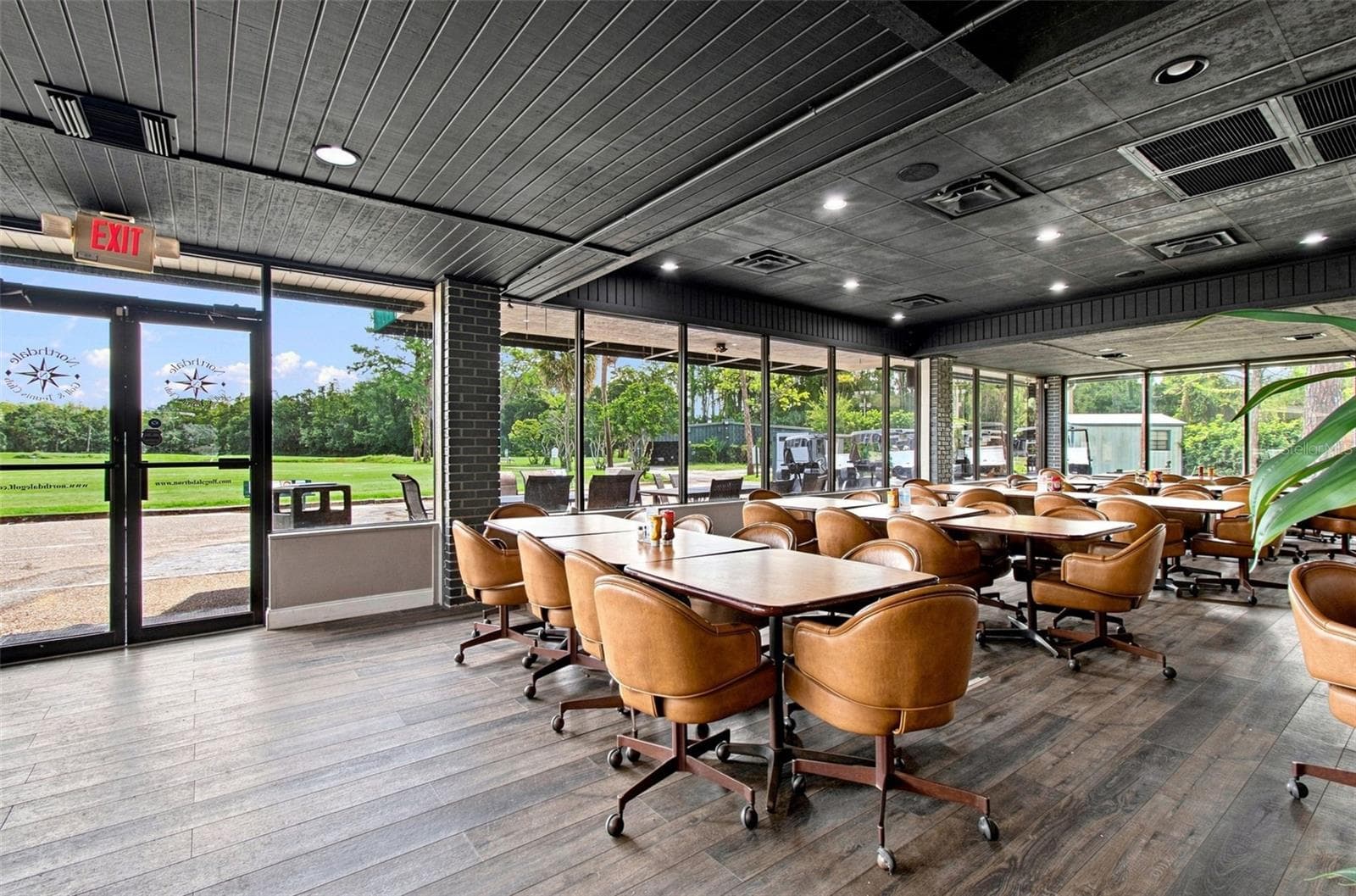 Northdale Golf Club - 4607 CLOVERLAWN DR, TAMPA