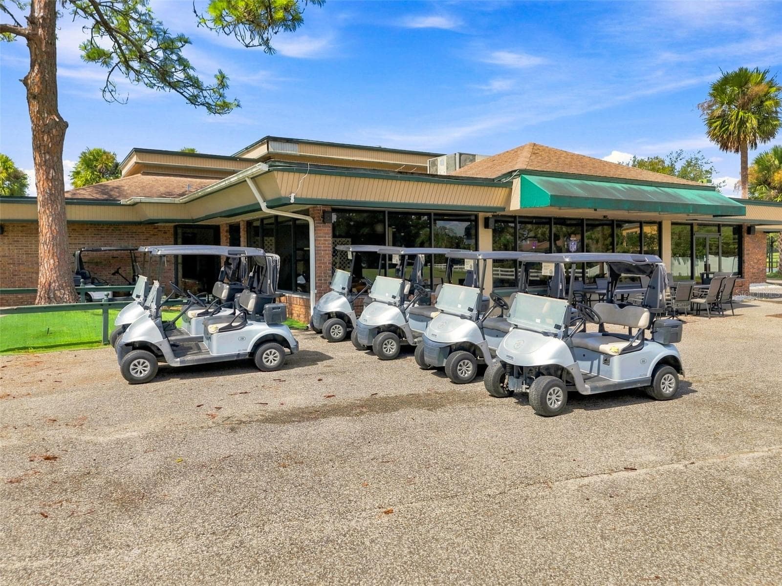 Northdale Golf Club - 4607 CLOVERLAWN DR, TAMPA