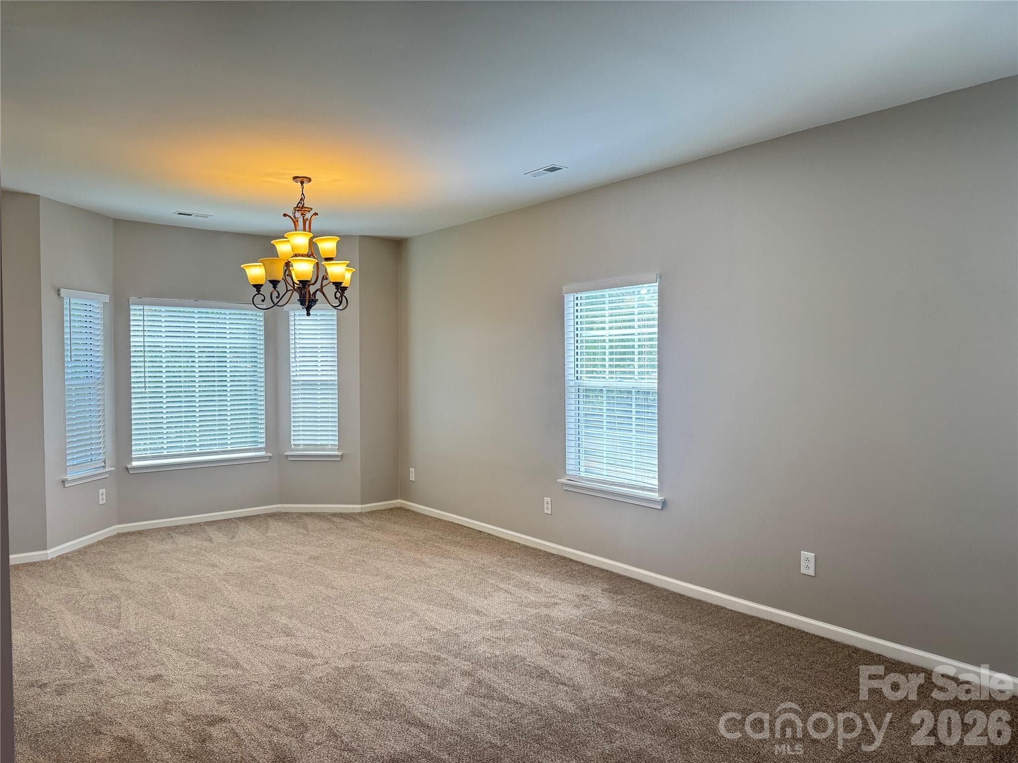 Single Family Residence at 8817 Elkins Park Drive, Matthews, photo 2 of 21