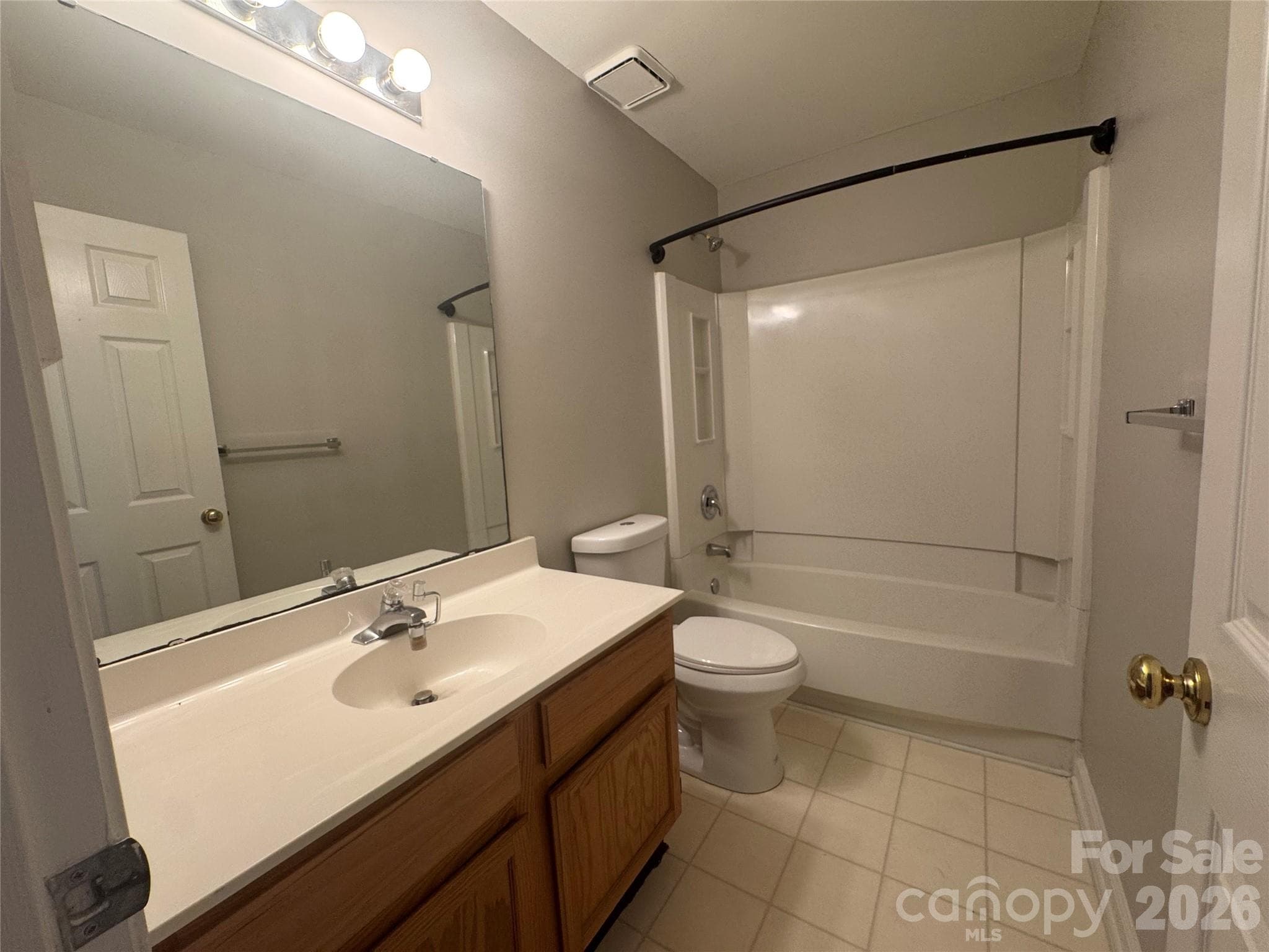 Single Family Residence at 8817 Elkins Park Drive, Matthews, photo 13 of 21