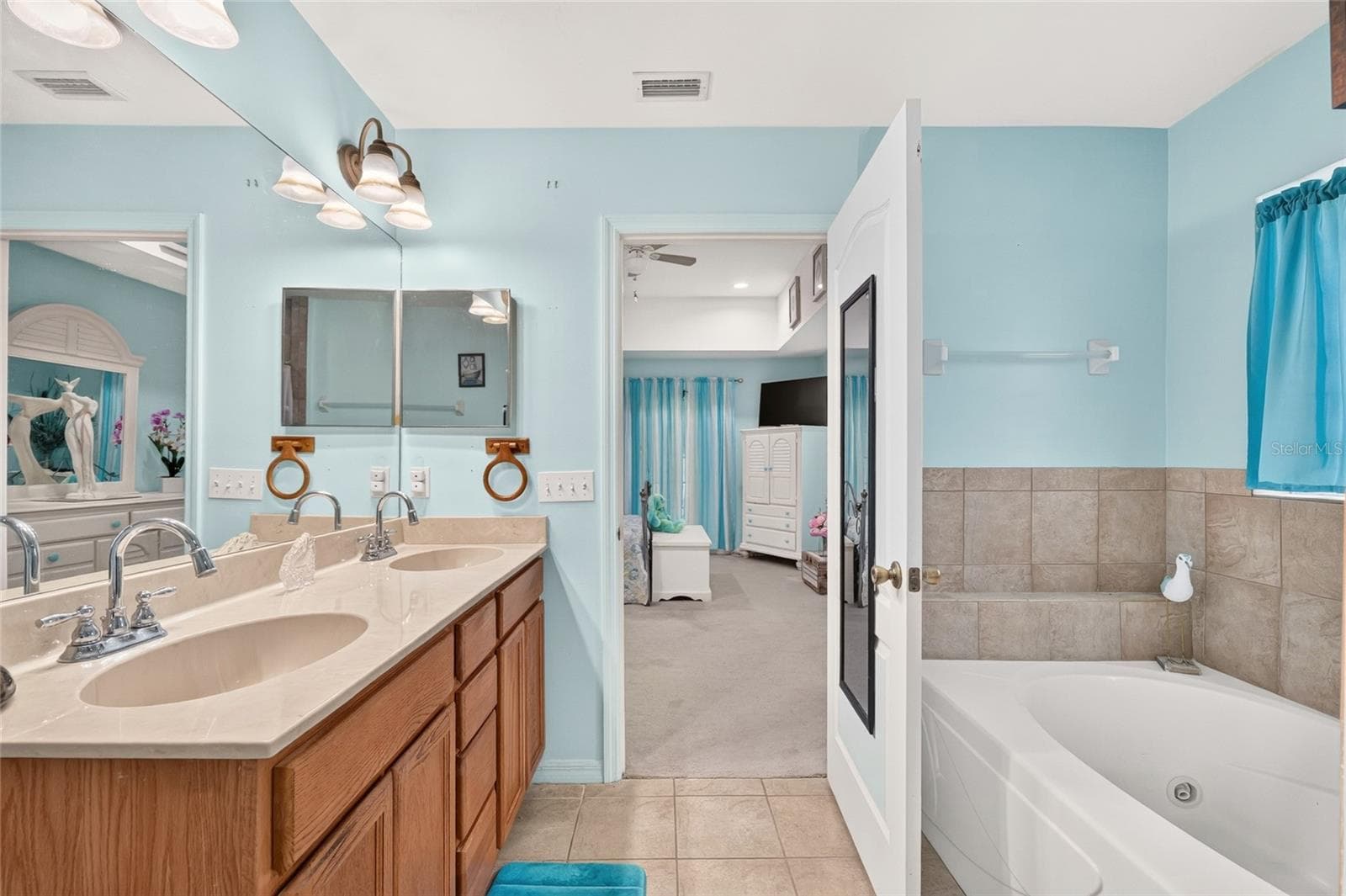 Single Family Residence at 118 GARNET PL, INTERLACHEN, photo 29 of 52