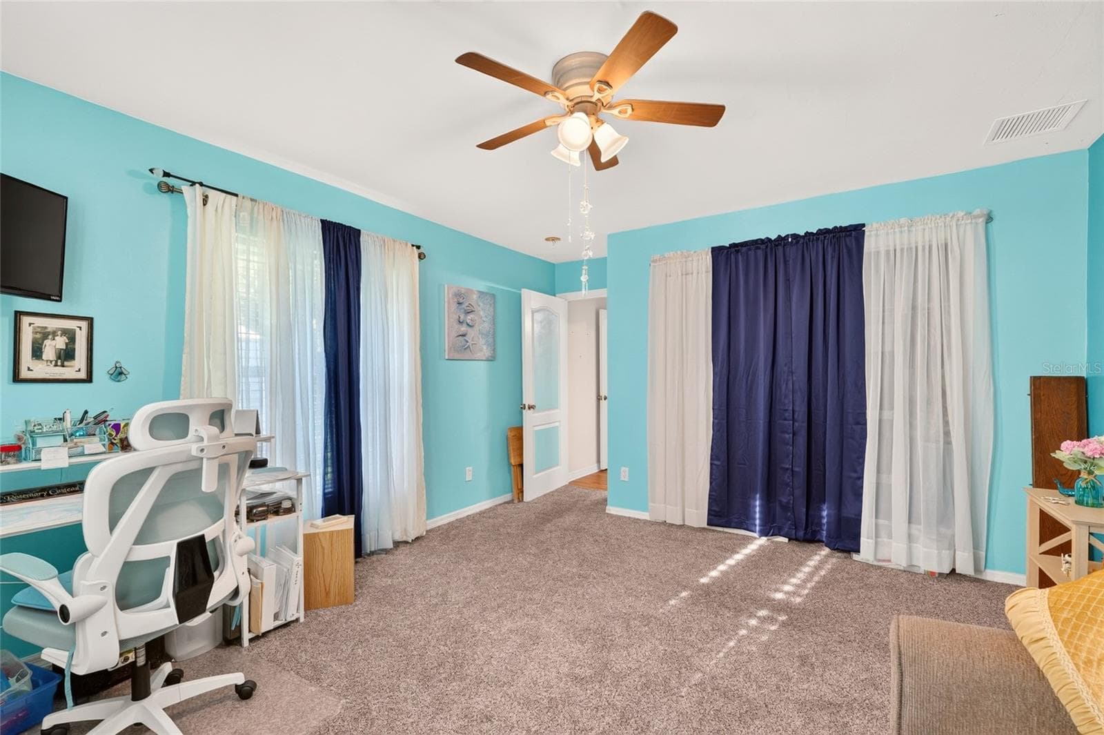 Single Family Residence at 118 GARNET PL, INTERLACHEN, photo 33 of 52