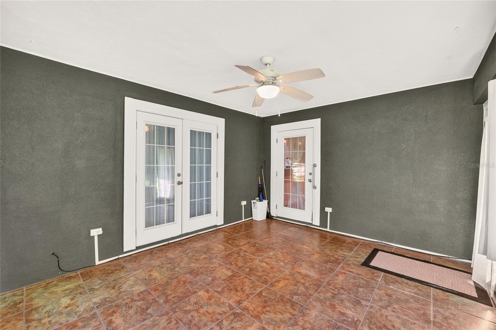 Single Family Residence at 118 GARNET PL, INTERLACHEN, photo 35 of 52
