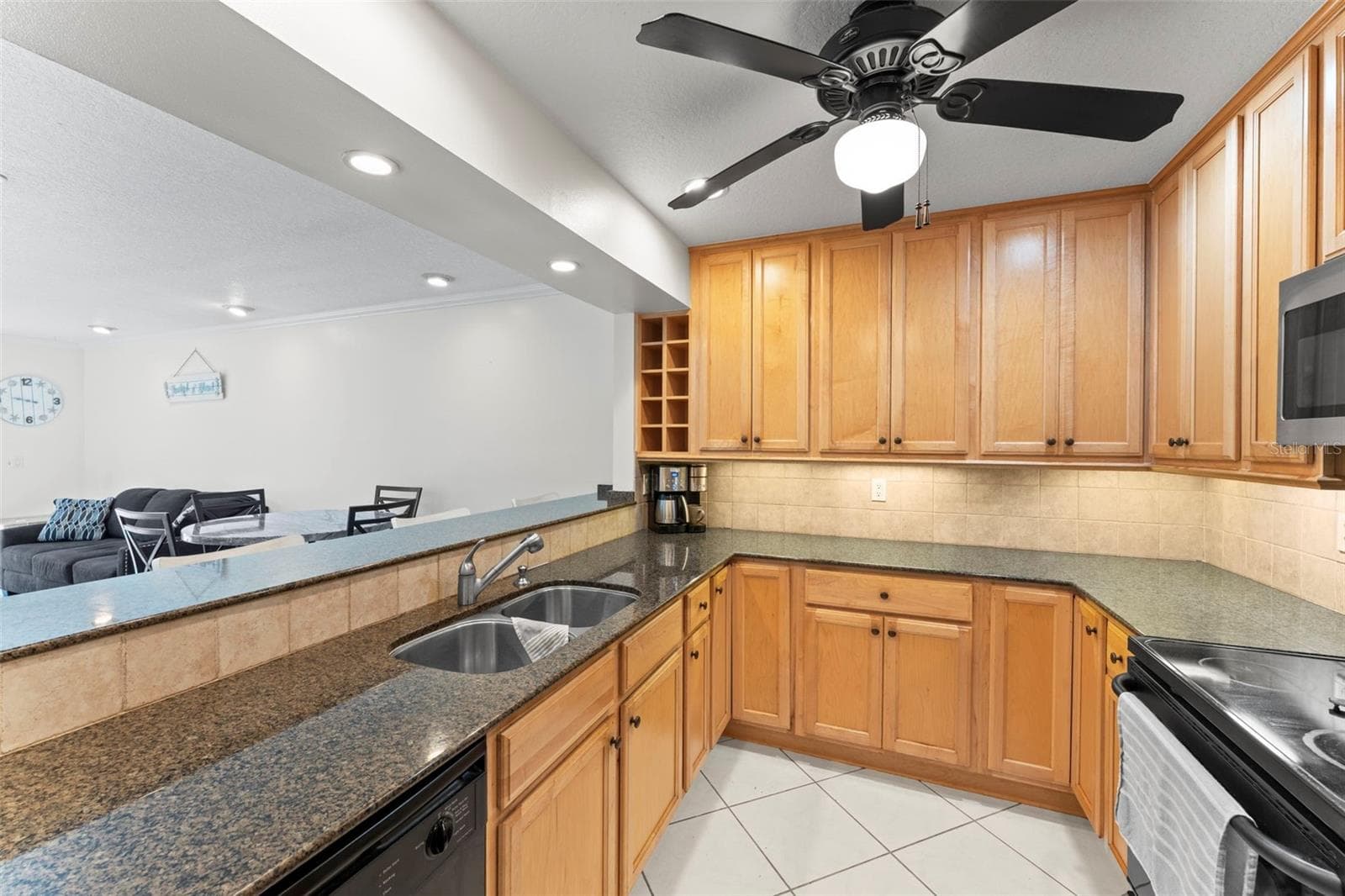 Kitchen - 165 ESCAMBIA LN #502, COCOA BEACH
