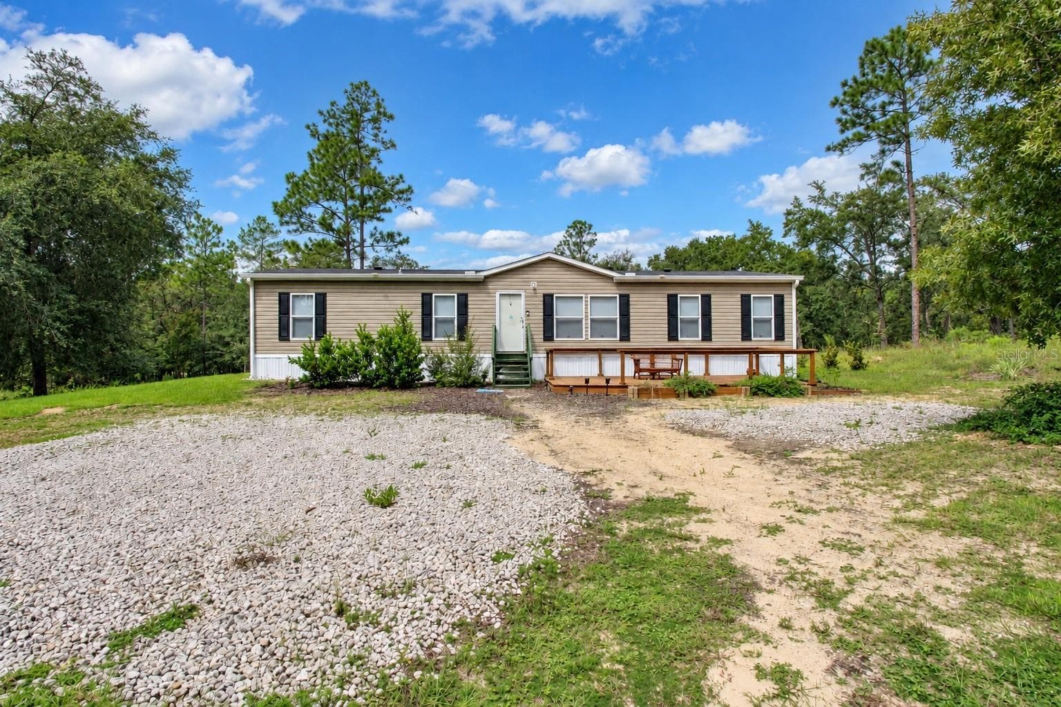 Manufactured Home at 152 PIPER DR, HAWTHORNE, photo 7 of 42