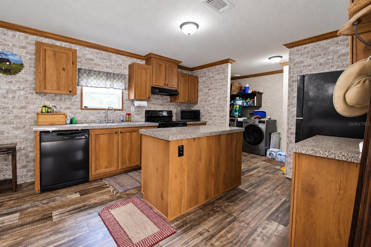 Manufactured Home at 152 PIPER DR, HAWTHORNE, photo 19 of 42