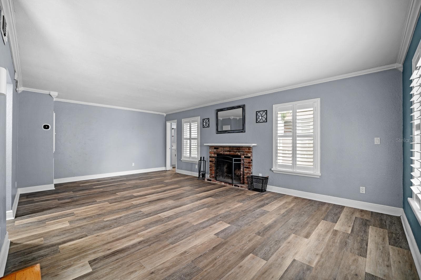 living room - 5135 20TH AVE N, ST PETERSBURG