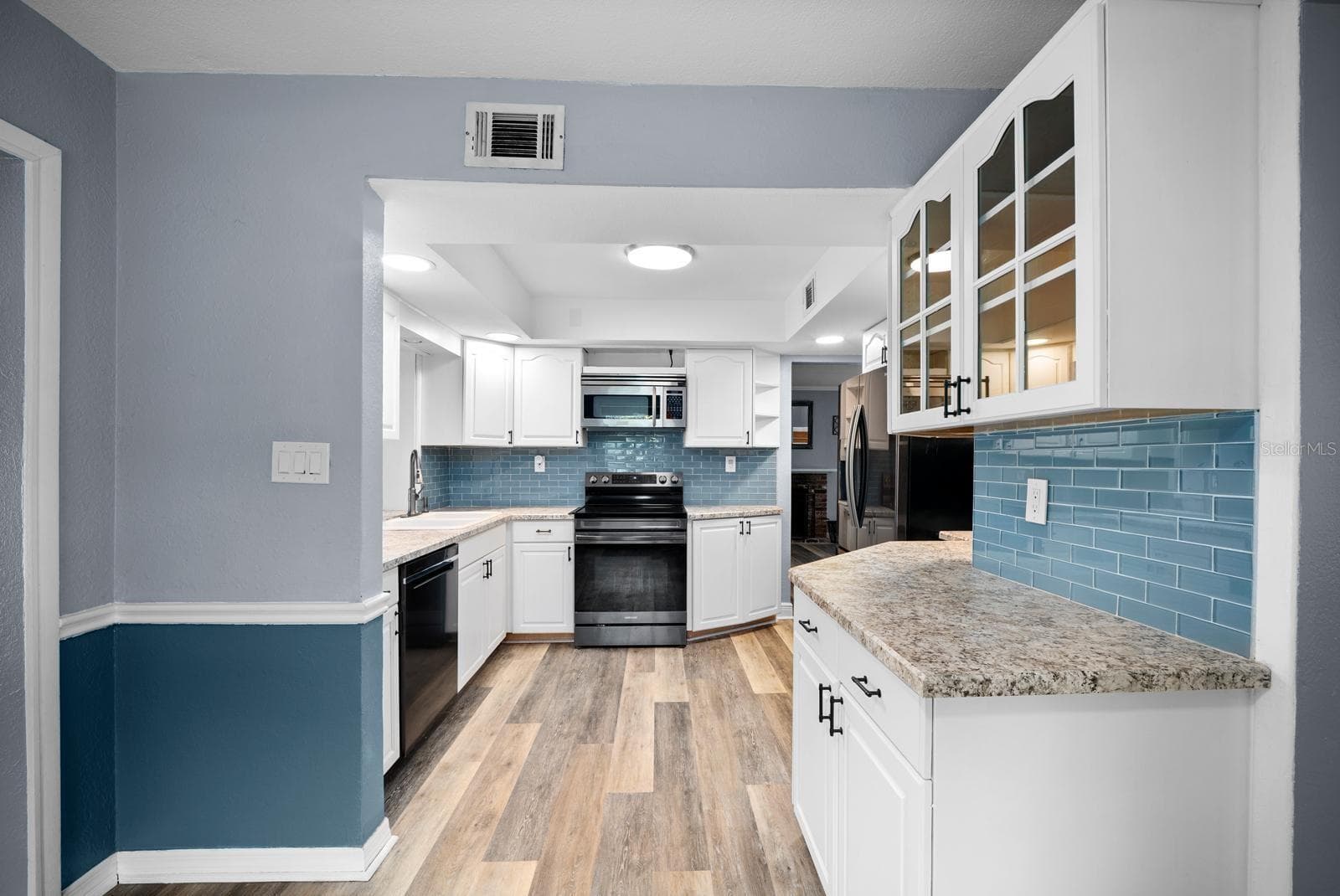 Single Family Residence at 5135 20TH AVE N, ST PETERSBURG, photo 15 of 41