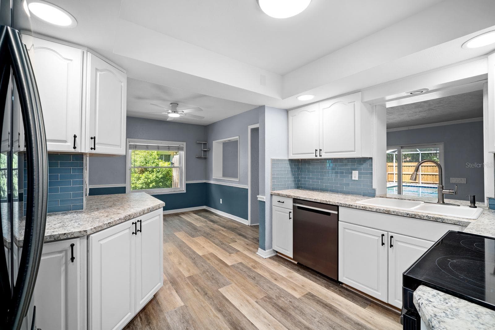 Single Family Residence at 5135 20TH AVE N, ST PETERSBURG, photo 17 of 41