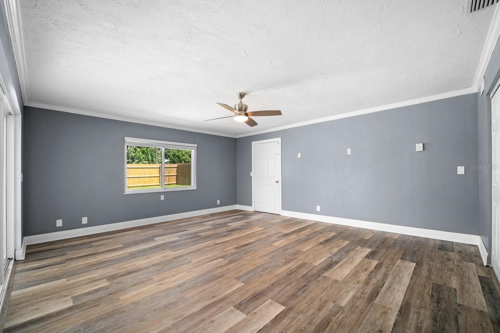 family room - 5135 20TH AVE N, ST PETERSBURG