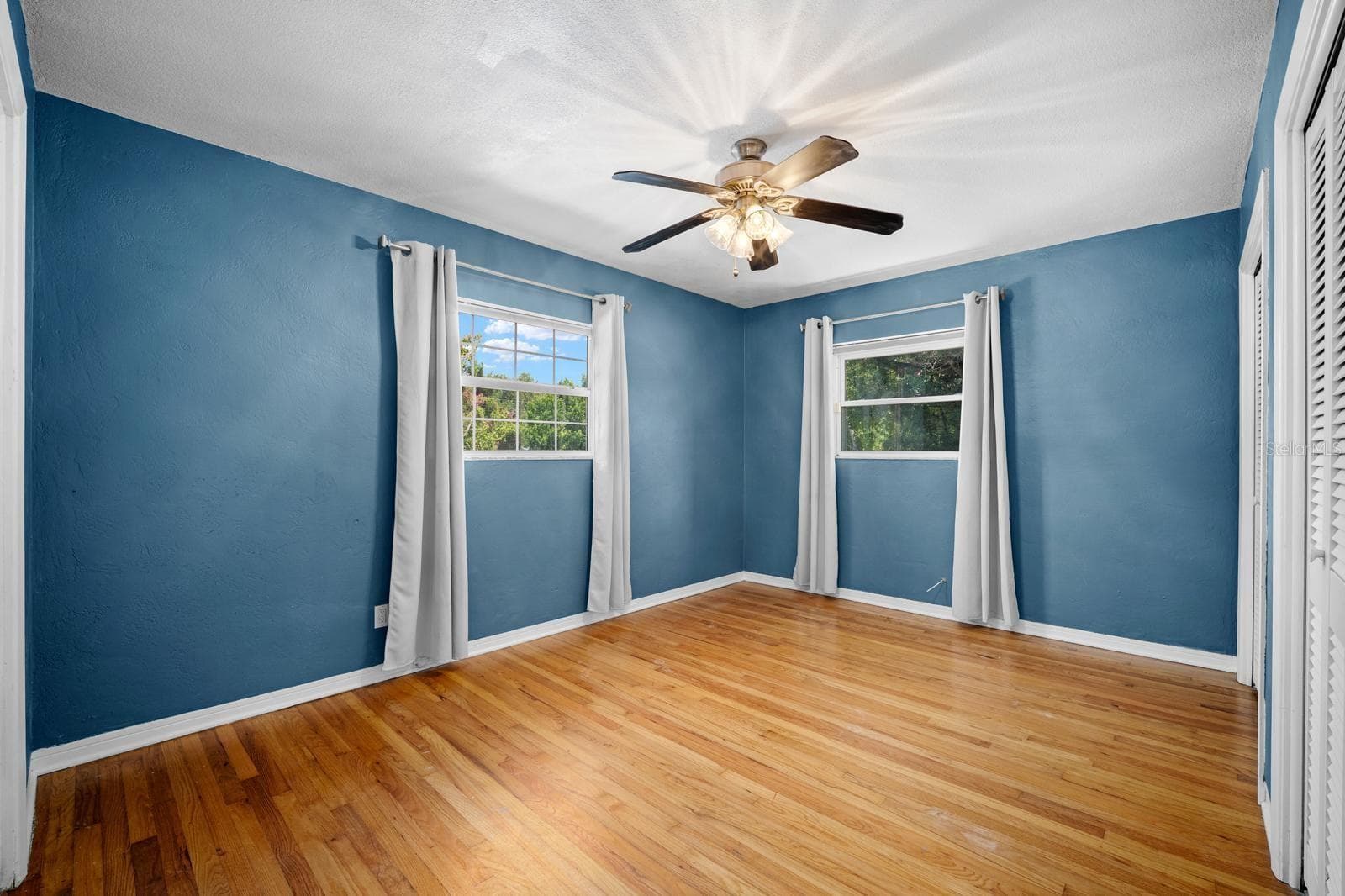 primary suite - 5135 20TH AVE N, ST PETERSBURG