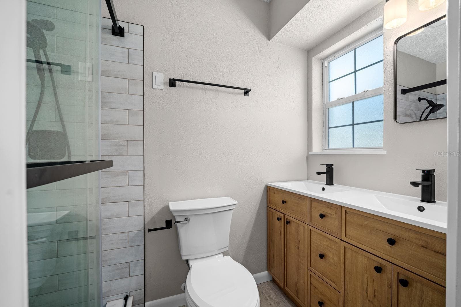 primary bath - 5135 20TH AVE N, ST PETERSBURG