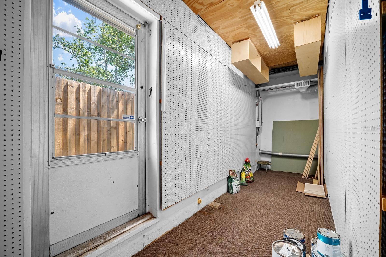 half garage/utility room - 5135 20TH AVE N, ST PETERSBURG