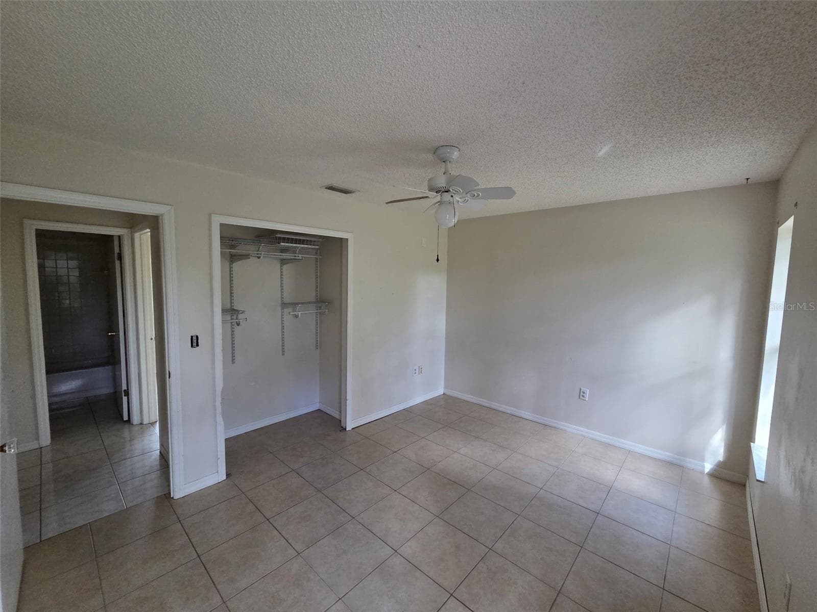 Single Family Residence at 8190 SEALAWN DR, SPRING HILL, photo 6 of 12