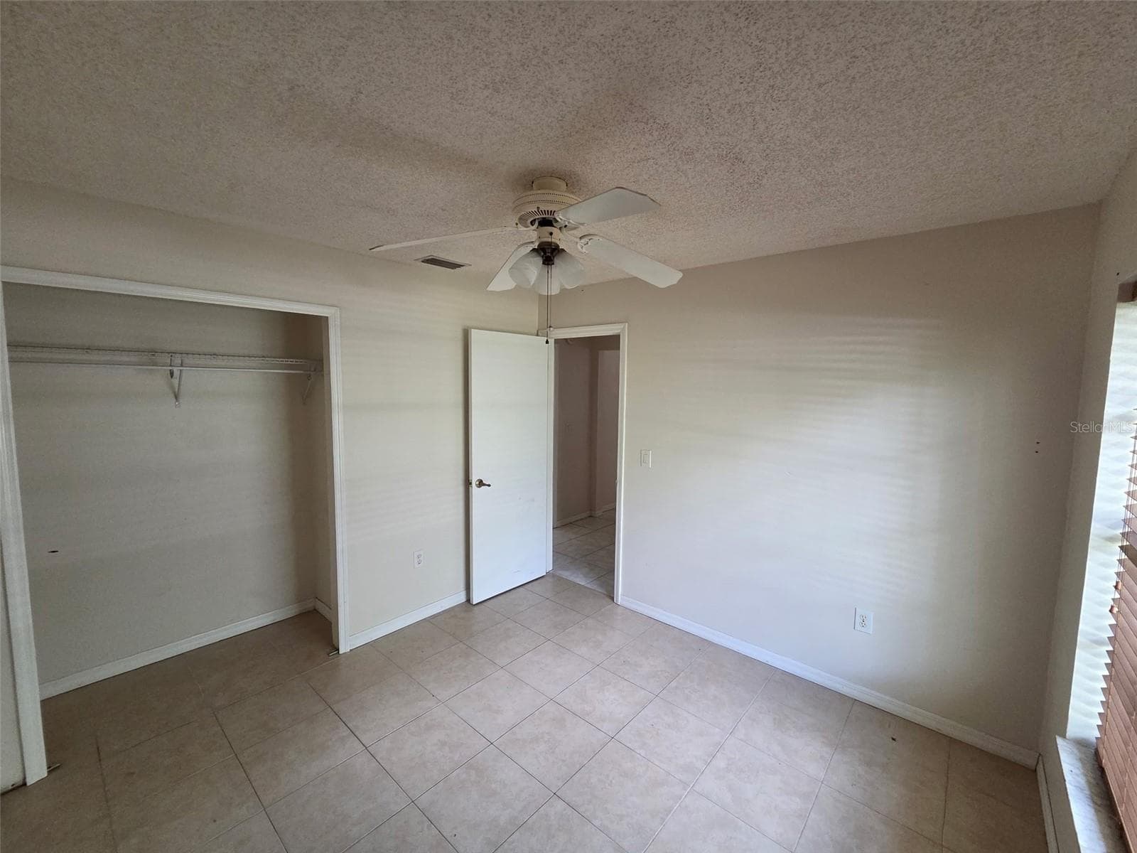 Single Family Residence at 8190 SEALAWN DR, SPRING HILL, photo 7 of 12