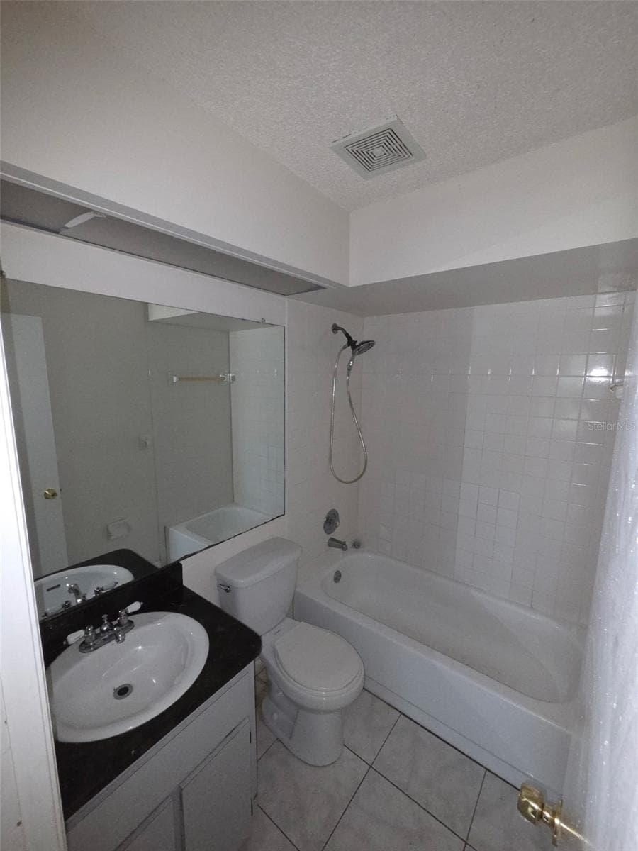 Single Family Residence at 8190 SEALAWN DR, SPRING HILL, photo 9 of 12