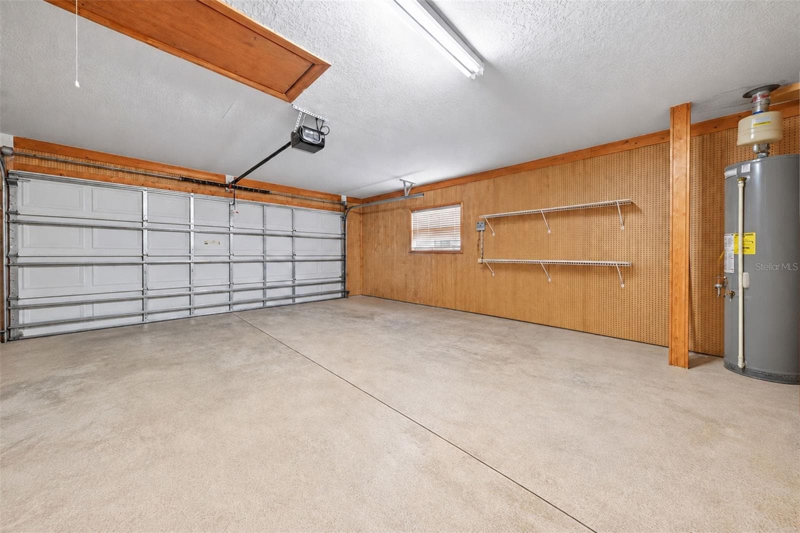 Single Family Residence at 5596 FREEPORT DR, TAVARES, photo 19 of 22