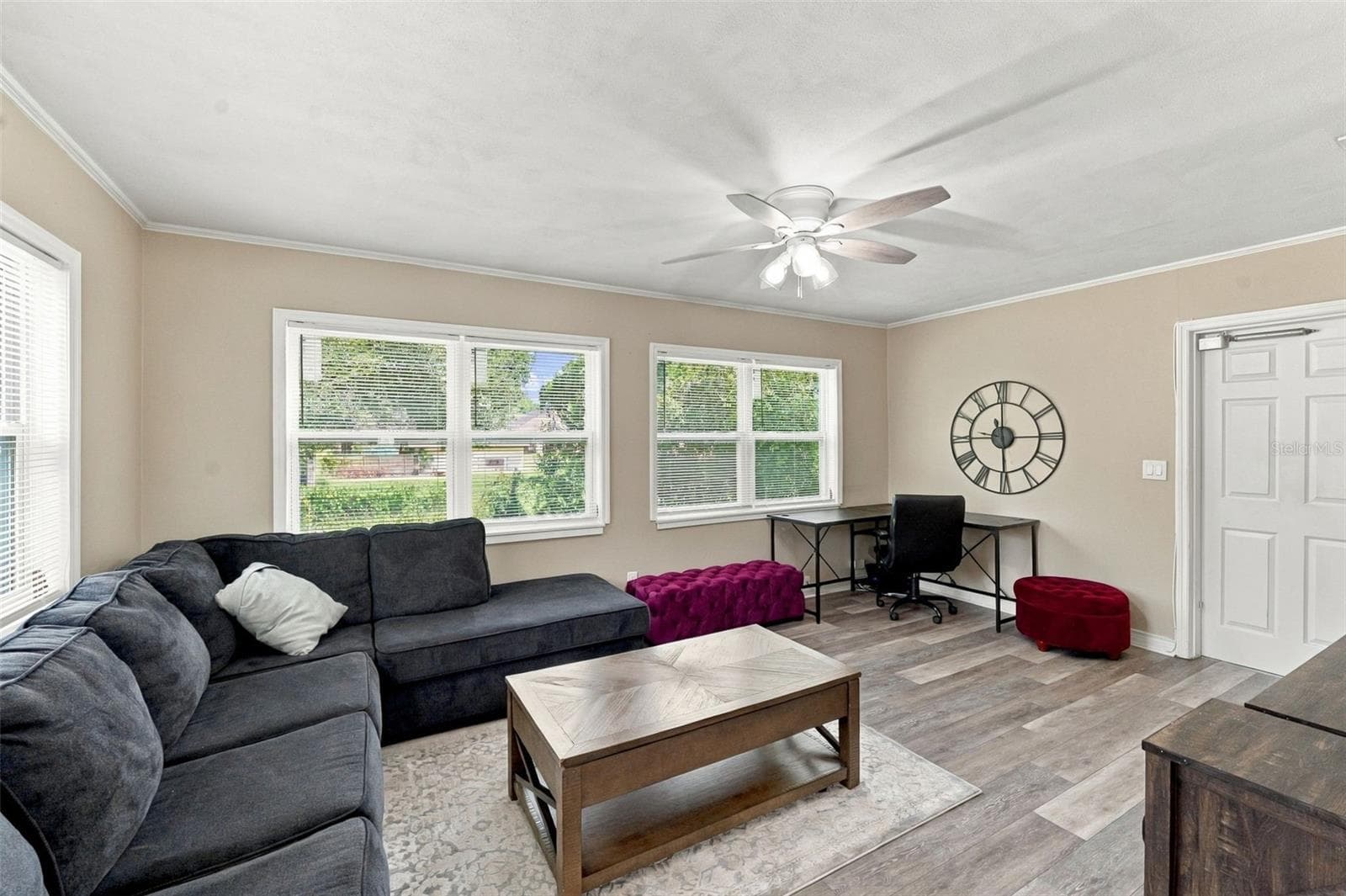 Sun Room / Office / Additional Room - 7815 PINE HILL DR, TAMPA