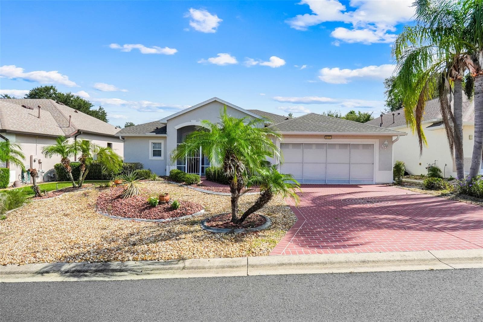 Single Family Residence at 5111 IRONSIDES CT, TAVARES, photo 2 of 38