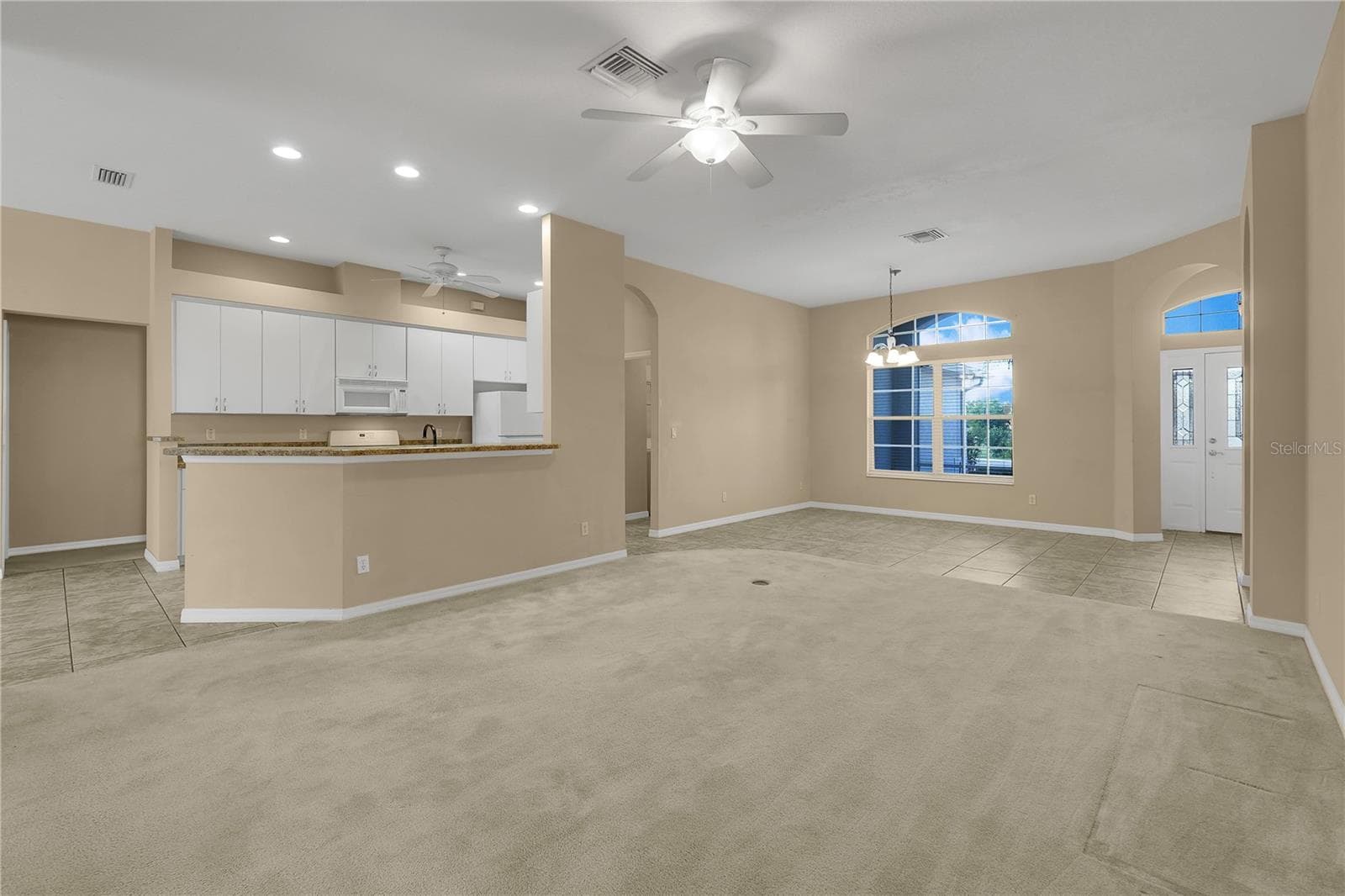 Single Family Residence at 5111 IRONSIDES CT, TAVARES, photo 15 of 38