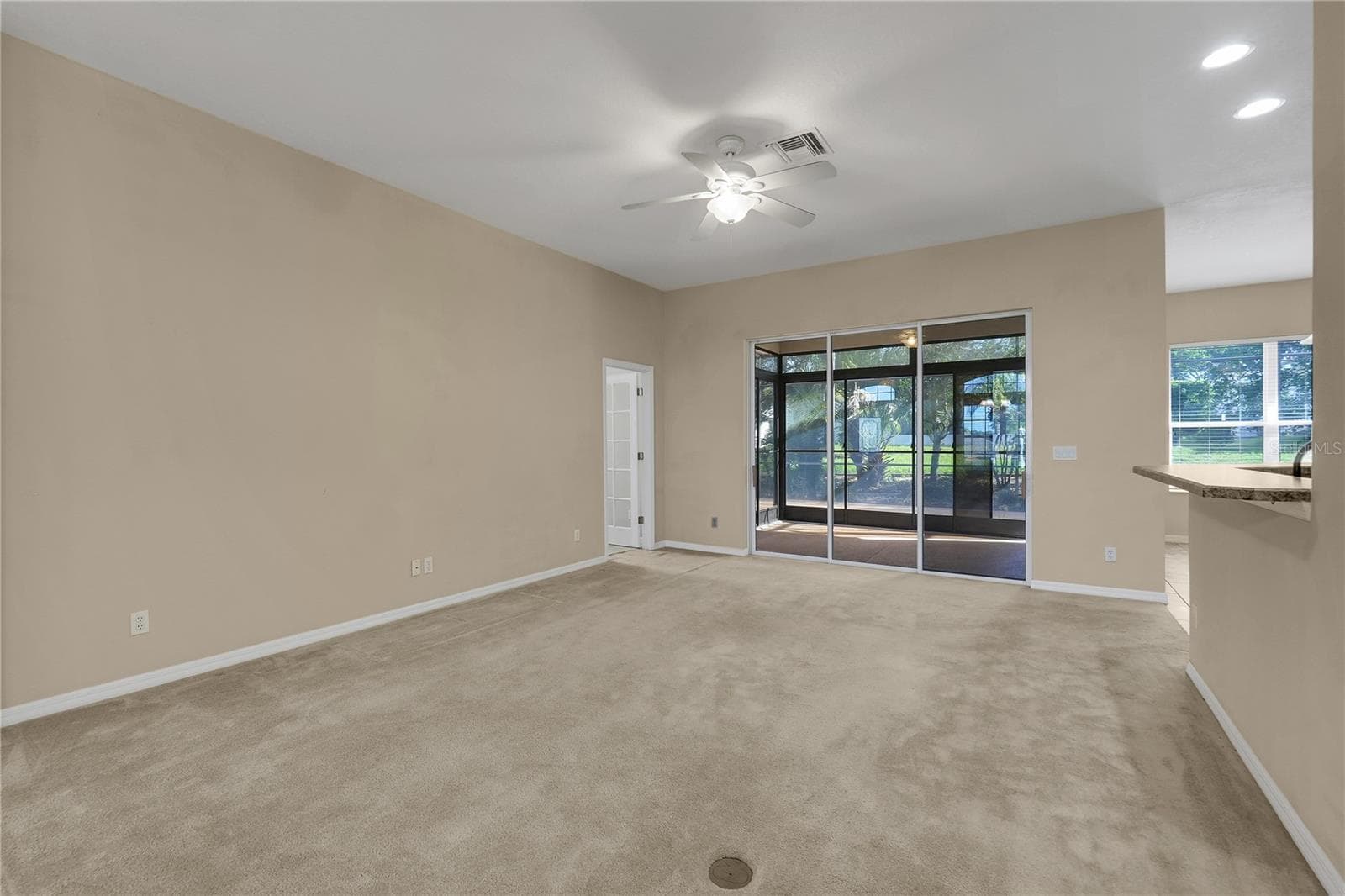 Single Family Residence at 5111 IRONSIDES CT, TAVARES, photo 18 of 38