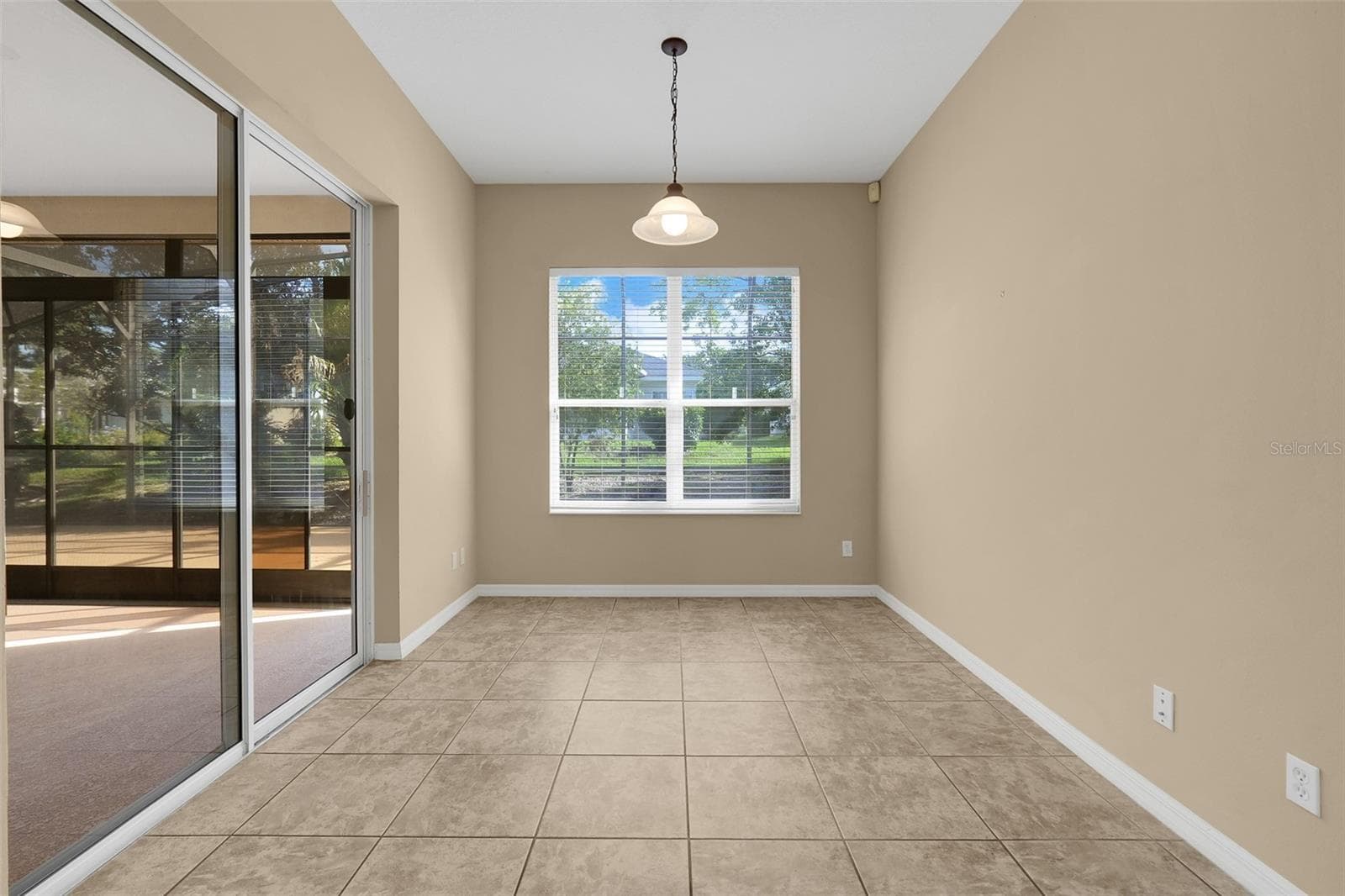 Single Family Residence at 5111 IRONSIDES CT, TAVARES, photo 19 of 38