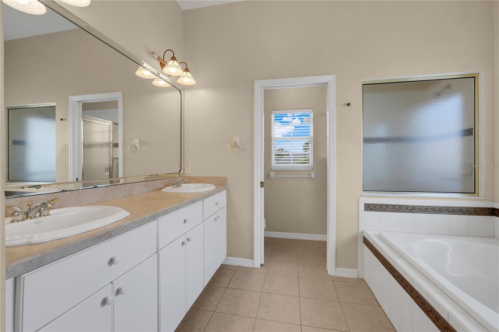 Single Family Residence at 5111 IRONSIDES CT, TAVARES, photo 24 of 38