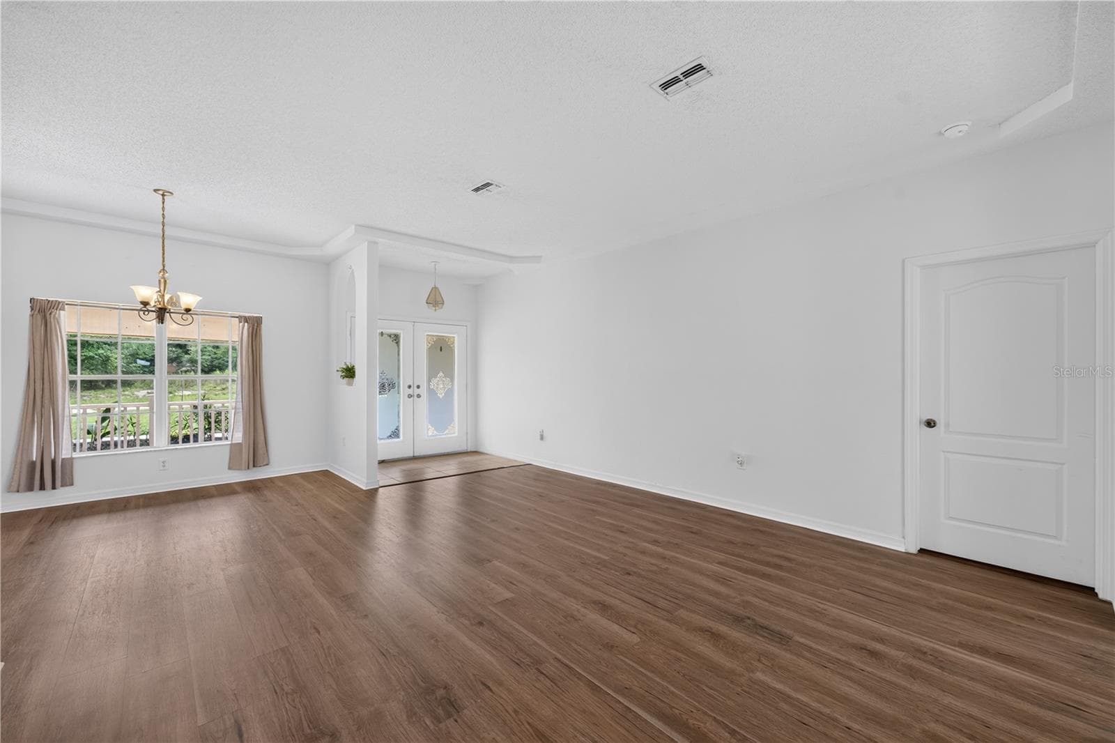 Living Room 1 / Dining - 6476 LARRY AVE, WEBSTER