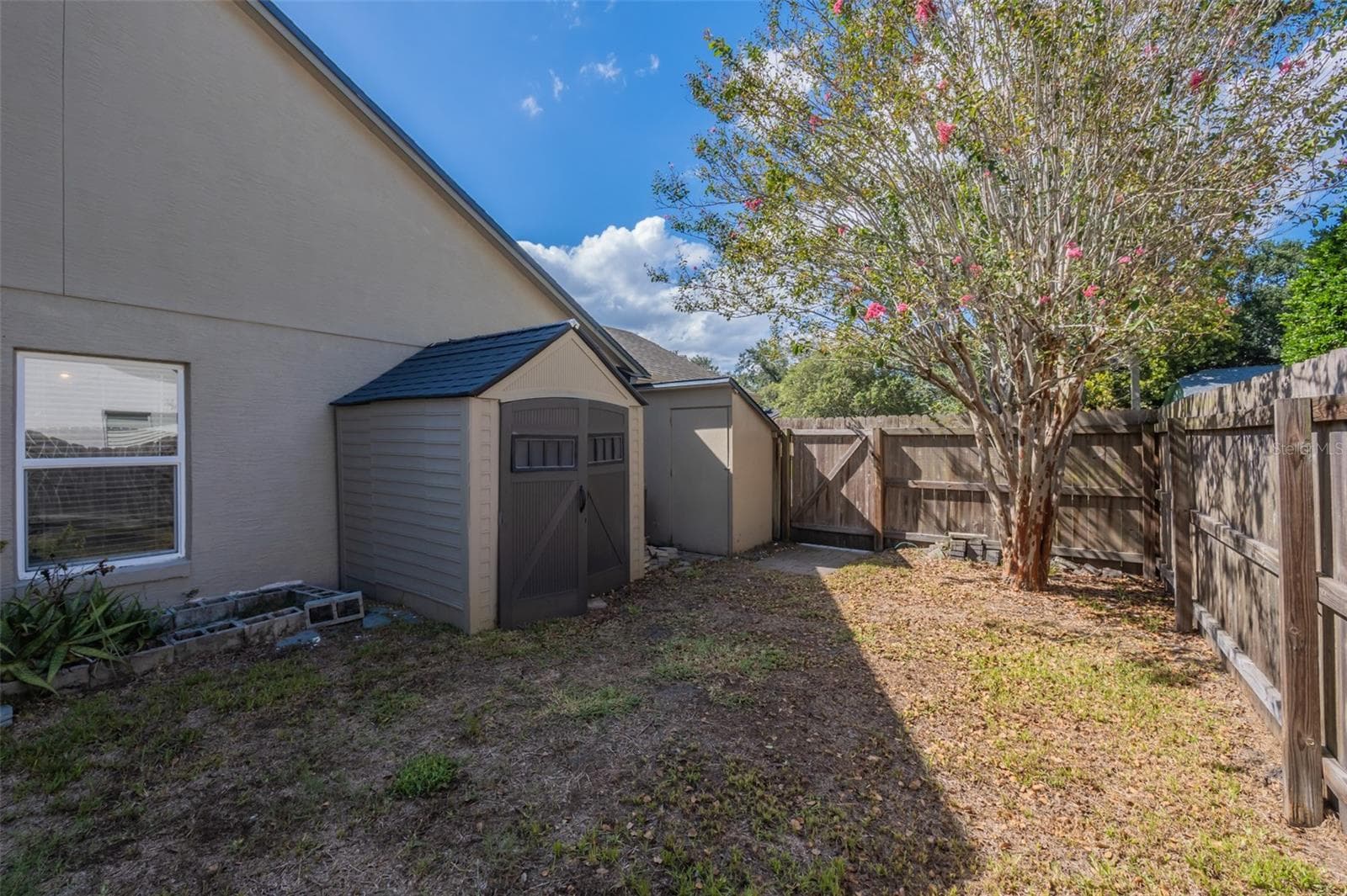 Storage Spaces - 2632 SPRING GLEN LN, APOPKA