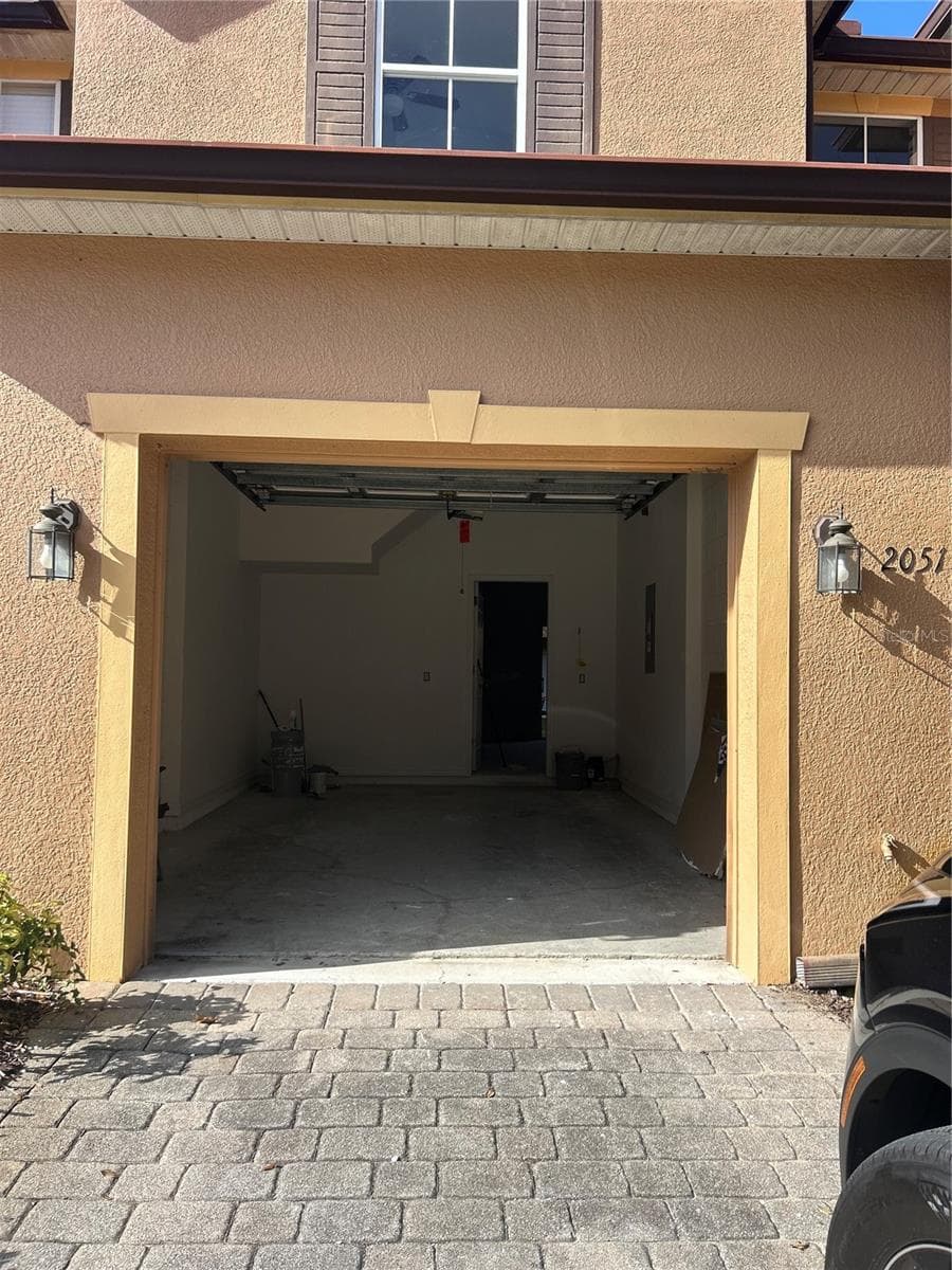 ONE CAR GARAGE - 2051 RETREAT VIEW CIR, SANFORD