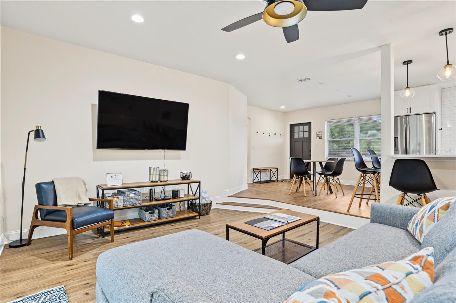 Single Family Residence at 12565 81ST AVE, SEMINOLE, photo 6 of 45