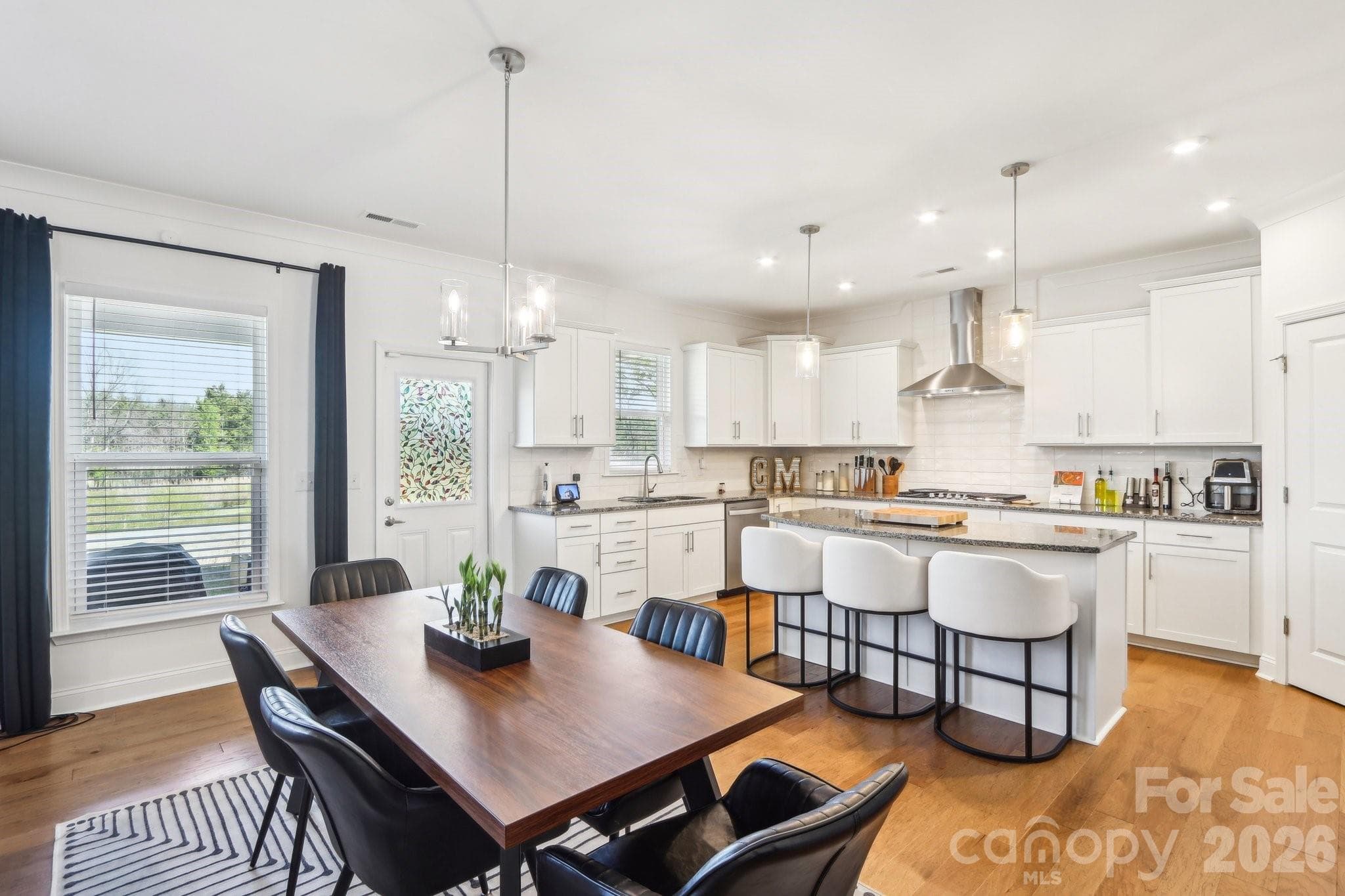 Single Family Residence at 13102 Petrel Place, Charlotte, photo 6 of 47