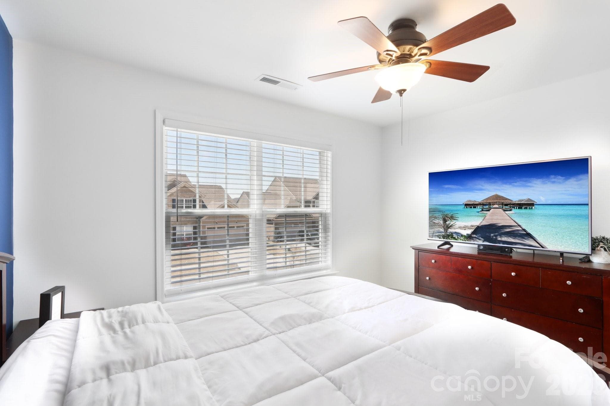 Single Family Residence at 13102 Petrel Place, Charlotte, photo 33 of 47
