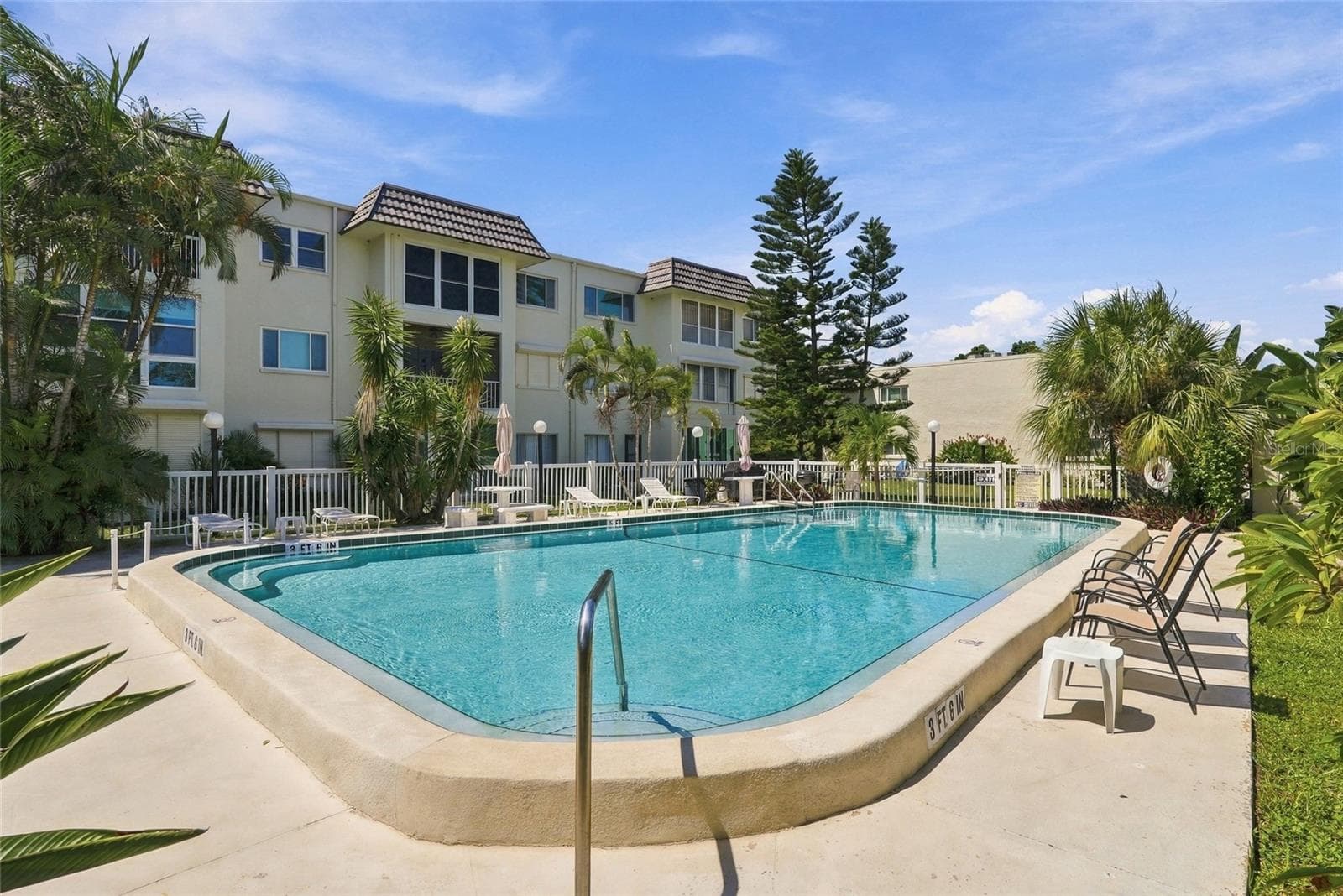 Condominium at 4601 CHANCELLOR ST NE #143, ST PETERSBURG, photo 25 of 36