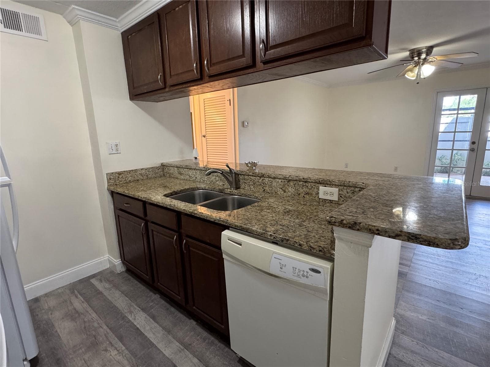 Condominium at 5306 W KENNEDY BLVD #112, TAMPA, photo 8 of 51