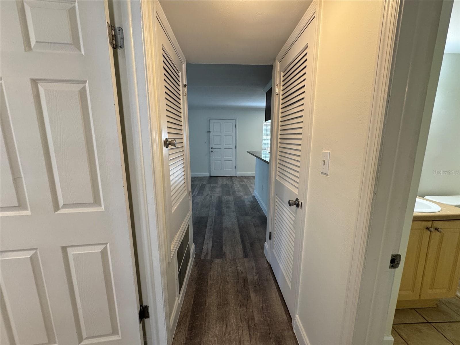 Condominium at 5306 W KENNEDY BLVD #112, TAMPA, photo 31 of 51