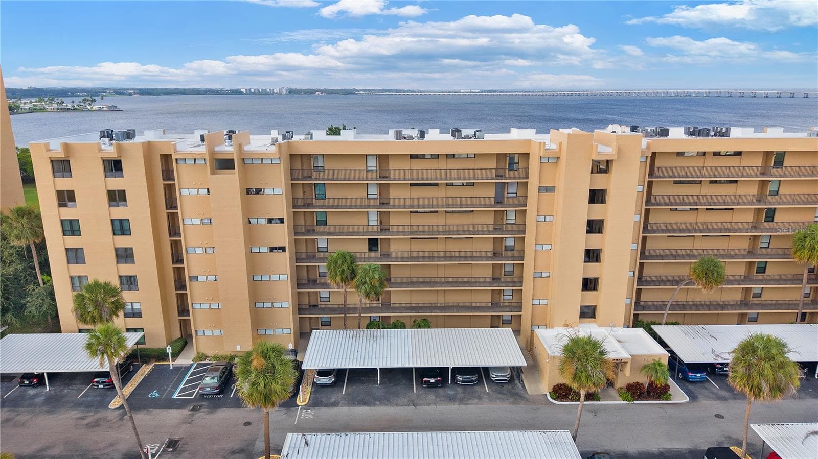 2617 COVE CAY DR #103