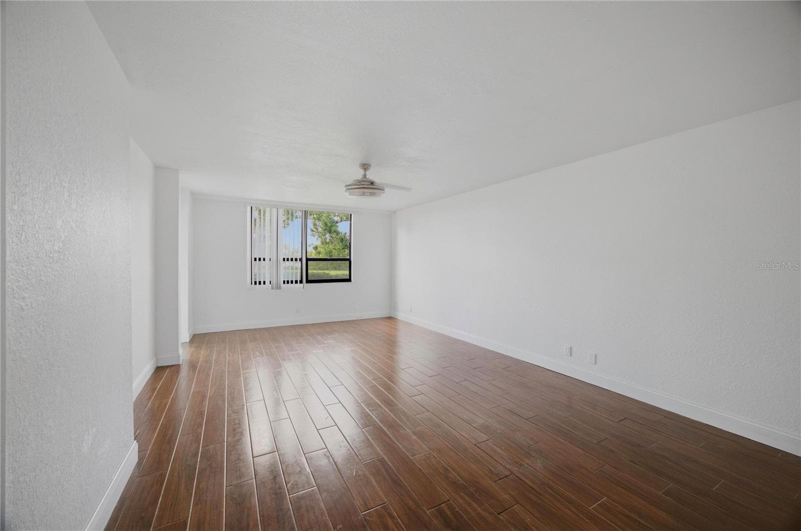 Condominium at 2617 COVE CAY DR #103, CLEARWATER, photo 6 of 34
