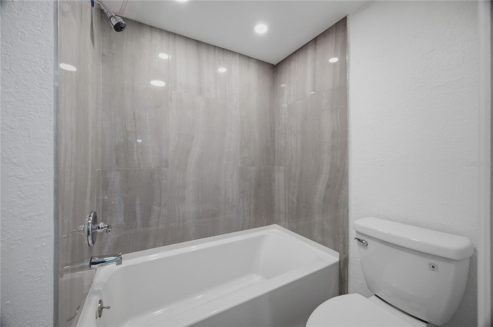 Condominium at 2617 COVE CAY DR #103, CLEARWATER, photo 15 of 34