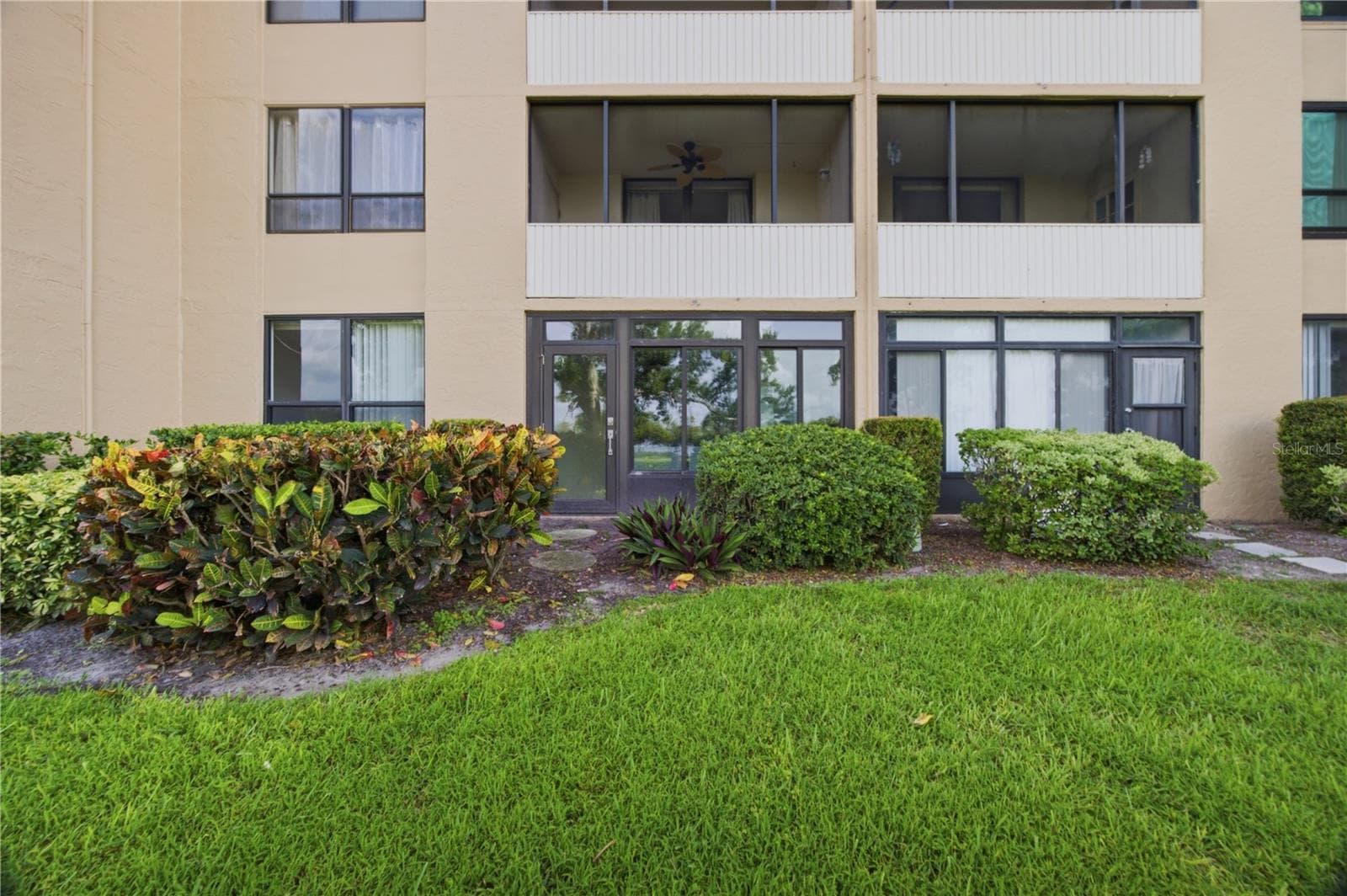 Condominium at 2617 COVE CAY DR #103, CLEARWATER, photo 17 of 34