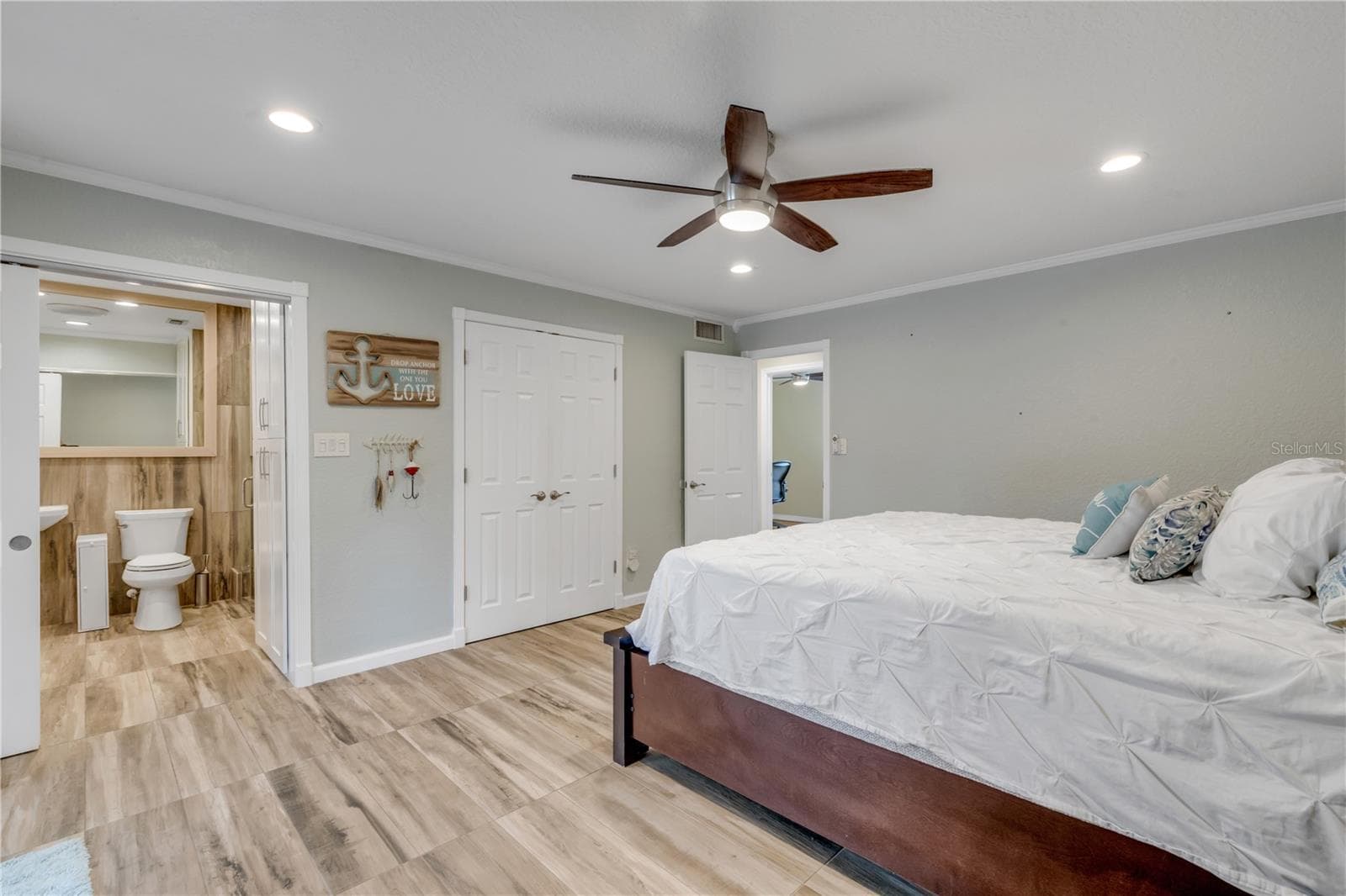 Single Family Residence at 205 INKWOOD CT, WINTER SPRINGS, photo 9 of 37
