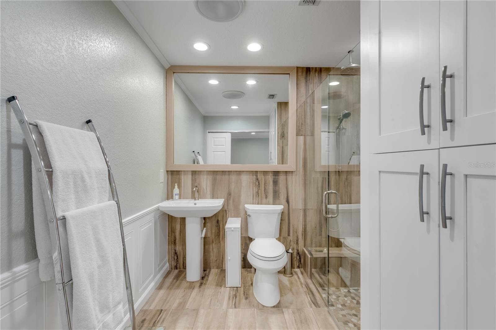 Single Family Residence at 205 INKWOOD CT, WINTER SPRINGS, photo 12 of 37